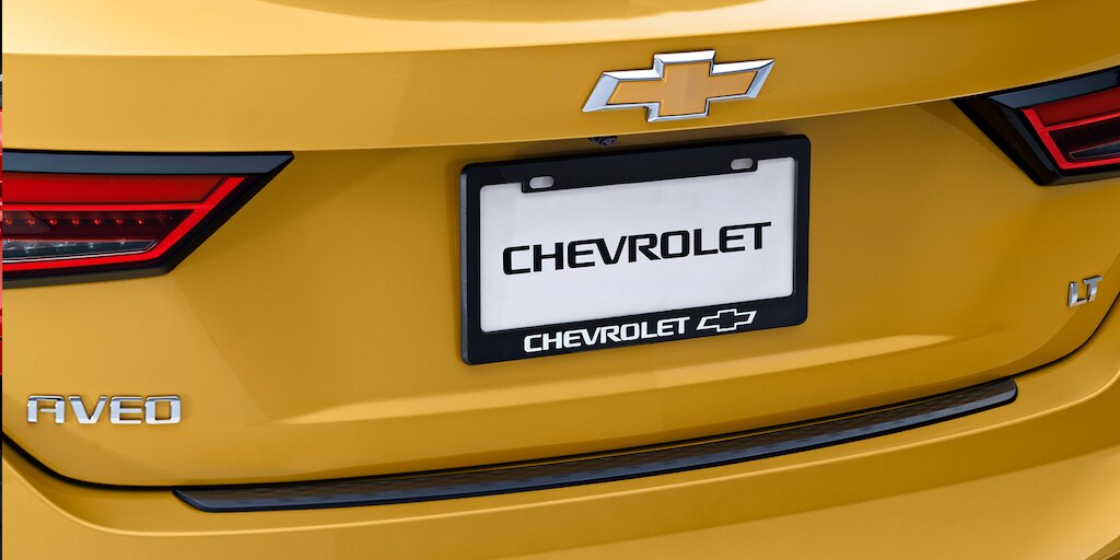 Porta placas para tu auto Chevrolet Aveo HB 2025